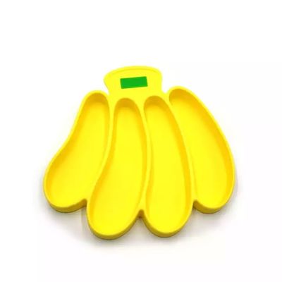 Nowoczesna silikonowa taca dla niemowląt w kształcie banana, samozasysająca, bez BPA, dostosowana