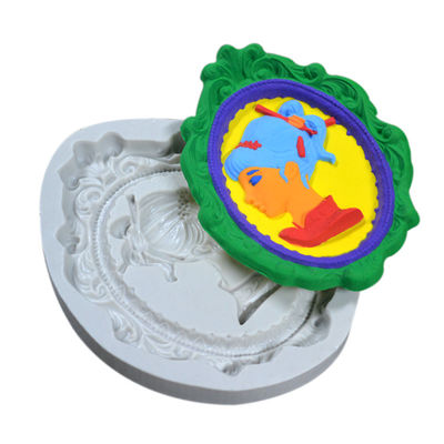 OEM Profesjonalne silikonowe formy do pieczenia Para Fondant Woman Shaped